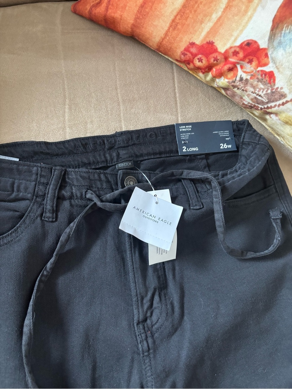 American Eagle Outfitters Men’s Black Relaxed Drawstring Jeans
